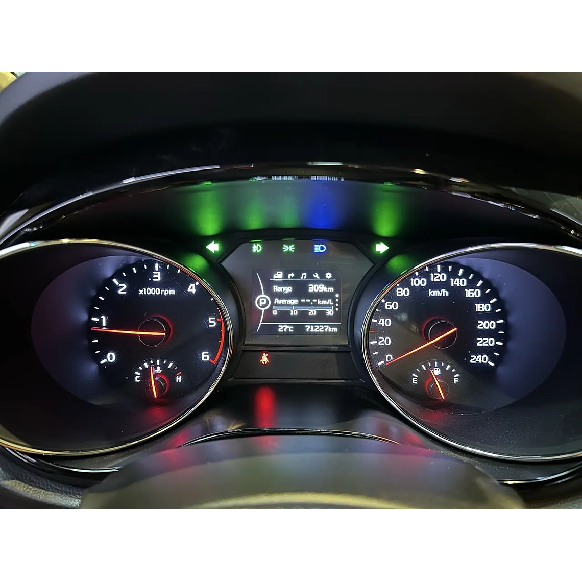 KIA ALL NEW CARNIVAL 2017 / SMART KEY / R CAMARA / SUNROOF 3