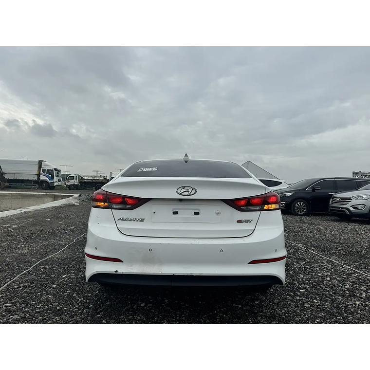 HYUNDAI AVANTE AD 2016 DIESEL 1,6VGT FULL EQUIPO 2