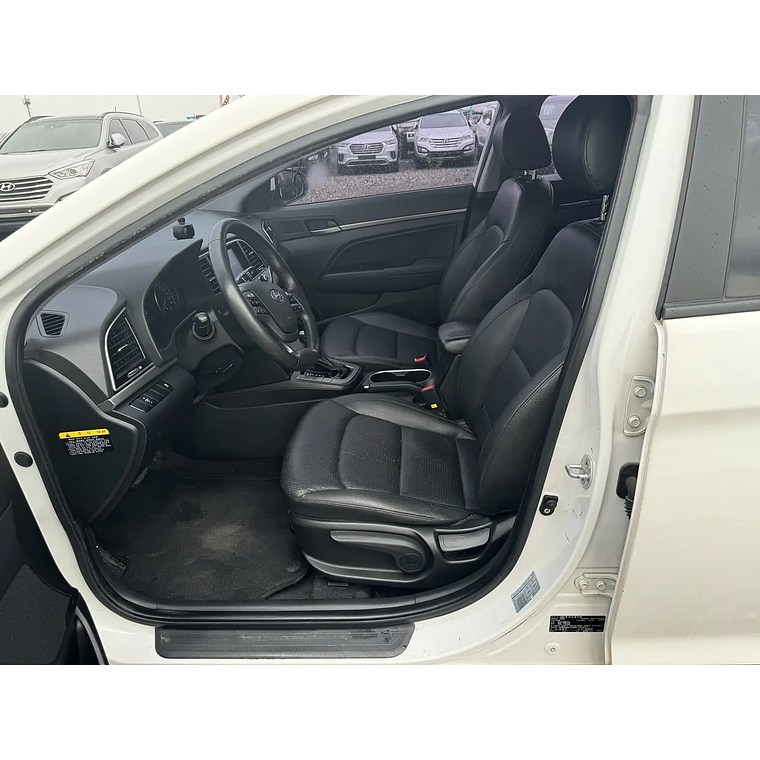 HYUNDAI AVANTE AD 2016 DIESEL 1,6VGT FULL EQUIPO 9