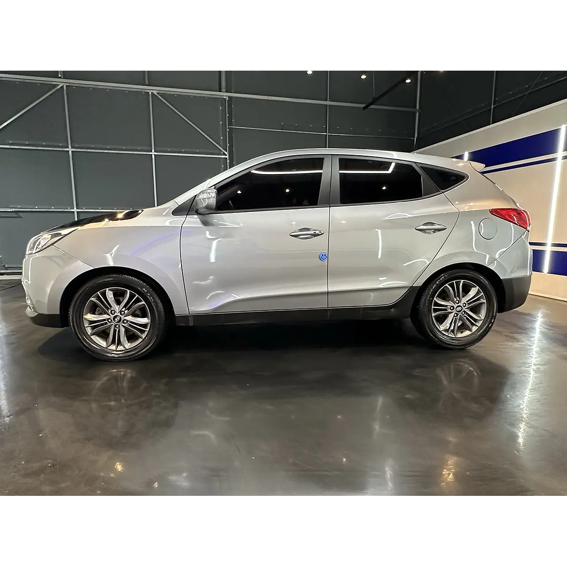 TUCSON 2014 / 4X2 / PANTALLA / AUTOMATICA / PANTALLA / DIESEL 4