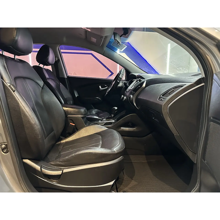 TUCSON 2014 / 4X2 / PANTALLA / AUTOMATICA / PANTALLA / DIESEL 13