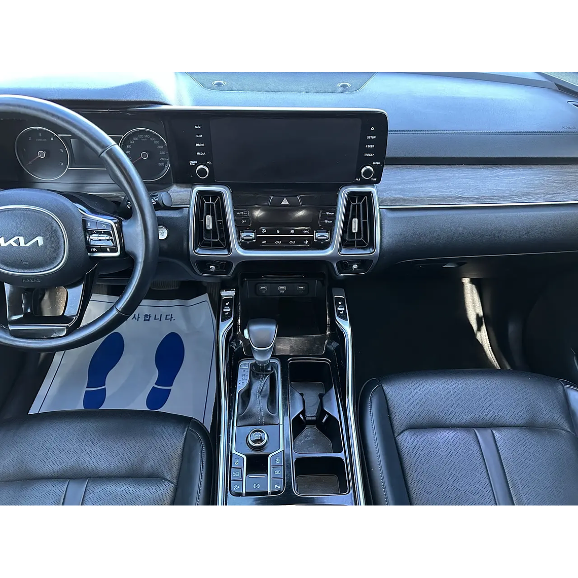 KIA SORENTO 2023 / 7PASAJEROS / CAMARA R / PANTALLA / SMART KEY 14