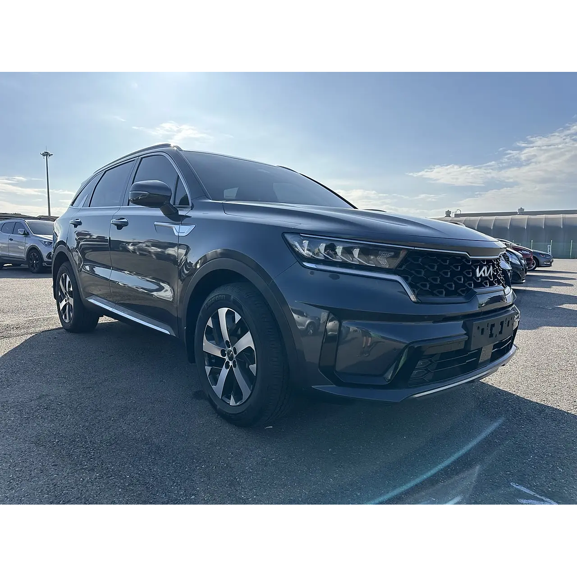 KIA SORENTO 2023 / 7PASAJEROS / CAMARA R / PANTALLA / SMART KEY 4