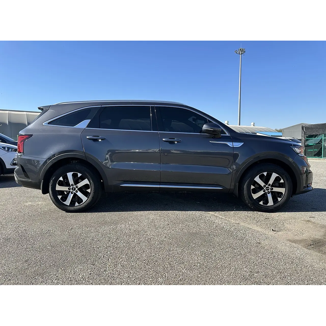 KIA SORENTO 2023 / 7PASAJEROS / CAMARA R / PANTALLA / SMART KEY 10