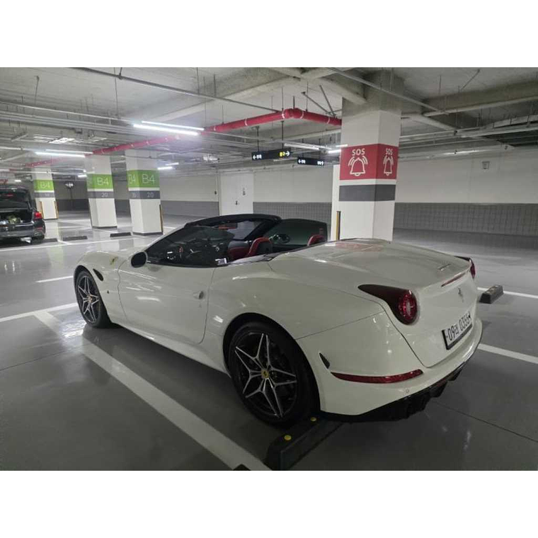 FERRARI CALIFORNIA T 3.9 V8 3