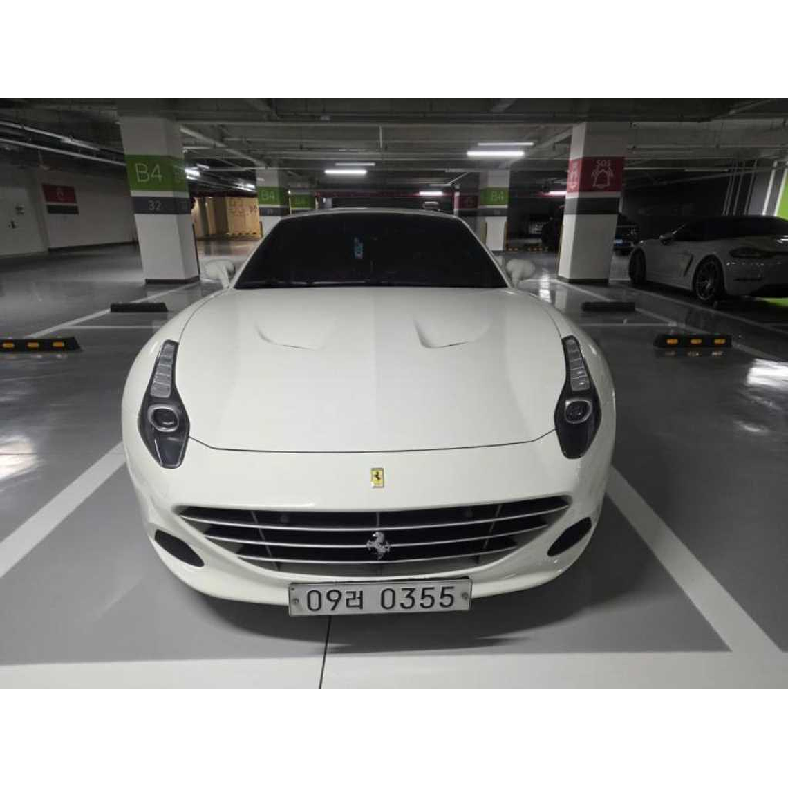 FERRARI CALIFORNIA T 3.9 V8 1