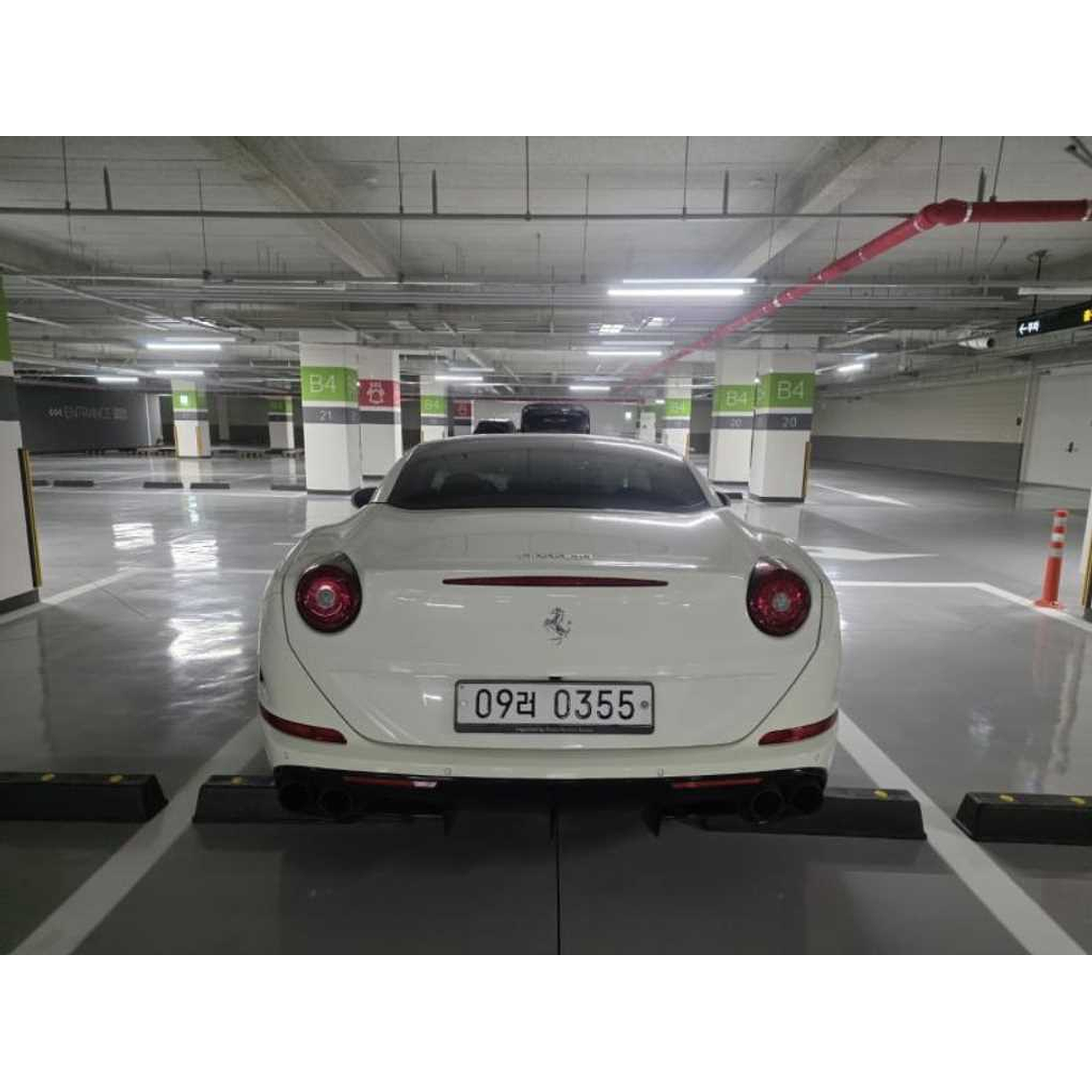 FERRARI CALIFORNIA T 3.9 V8 2
