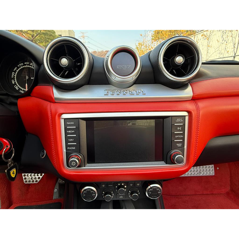 FERRARI CALIFORNIA T 3.9 V8 ROJO 10