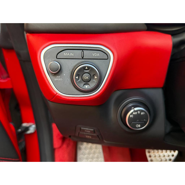 FERRARI CALIFORNIA T 3.9 V8 ROJO 13