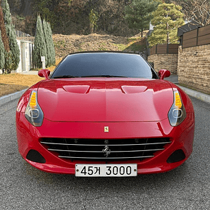 FERRARI CALIFORNIA T 3.9 V8 ROJO