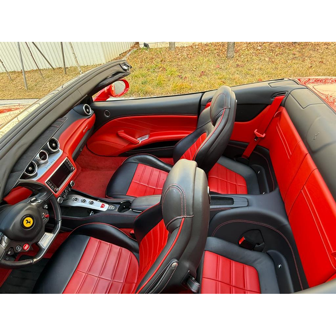 FERRARI CALIFORNIA T 3.9 V8 ROJO 15