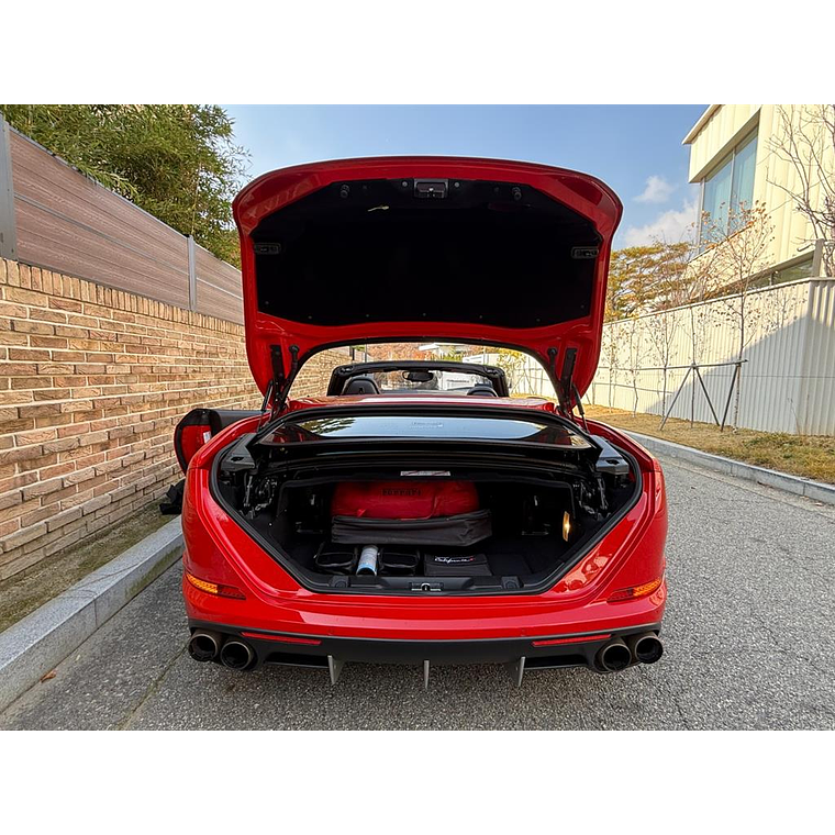 FERRARI CALIFORNIA T 3.9 V8 ROJO 5