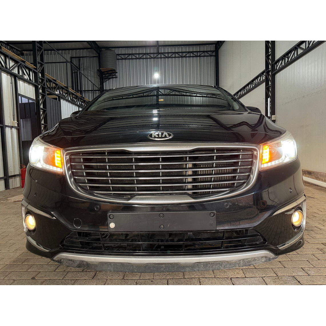 KIA ALL NEW CARNIVAL 2017 DOUBLE SUNROOF / PANTALLA / DIESEL / 9 PASAJEROS 3