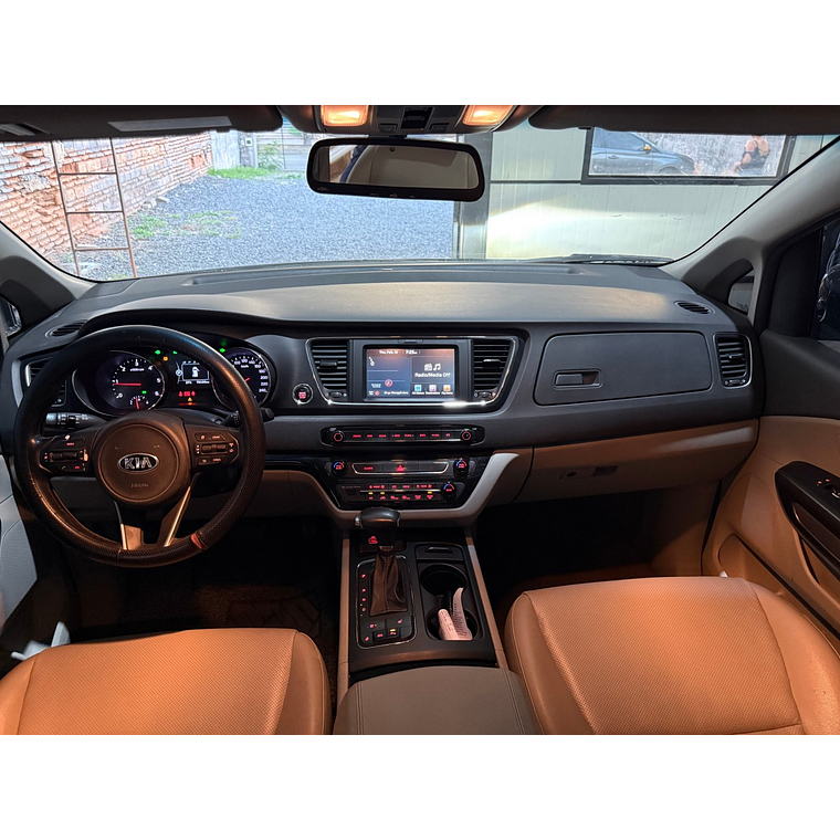KIA ALL NEW CARNIVAL 2017 DOUBLE SUNROOF / PANTALLA / DIESEL / 9 PASAJEROS 4