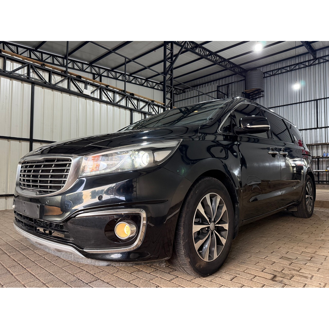 KIA ALL NEW CARNIVAL 2017 DOUBLE SUNROOF / PANTALLA / DIESEL / 9 PASAJEROS 2