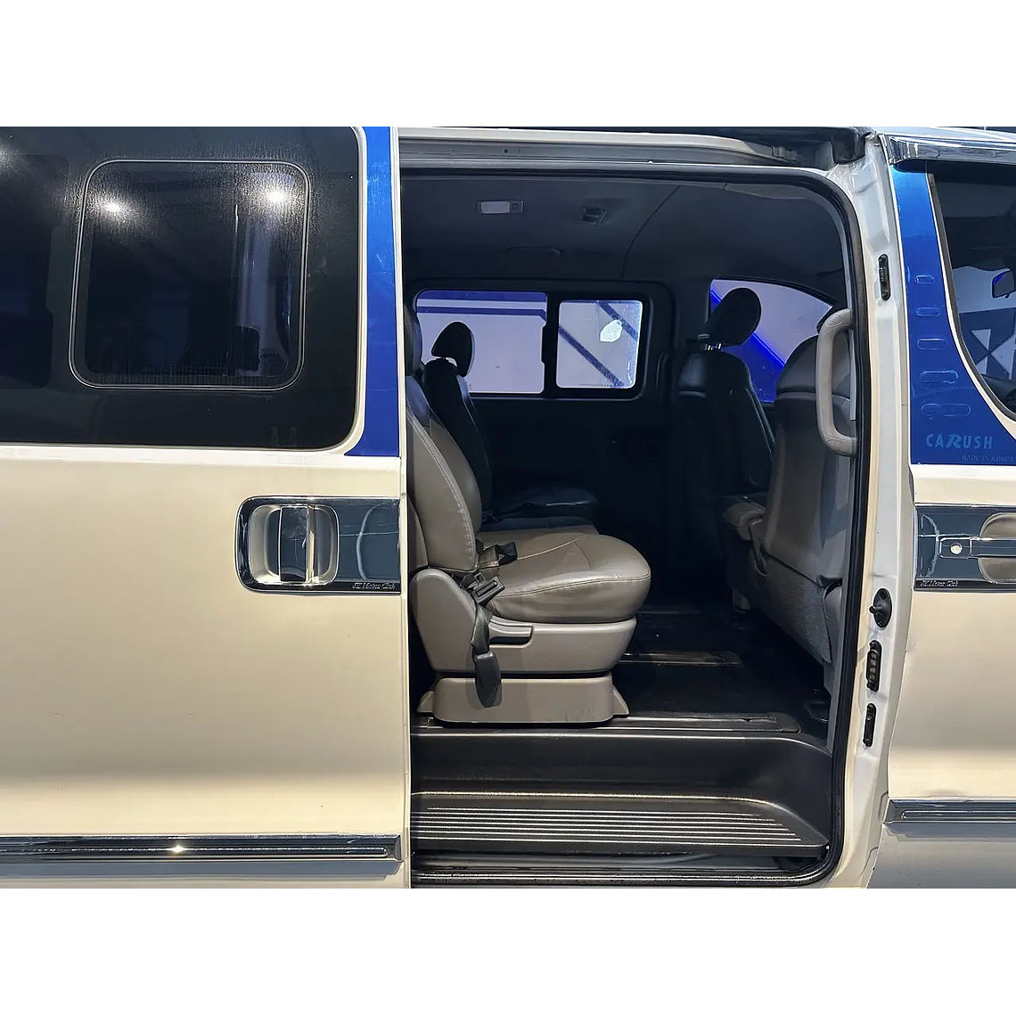 HYUNDAI STAREX 2017 / DIESEL / 2.5 CC / 12 PASAJEROS 10