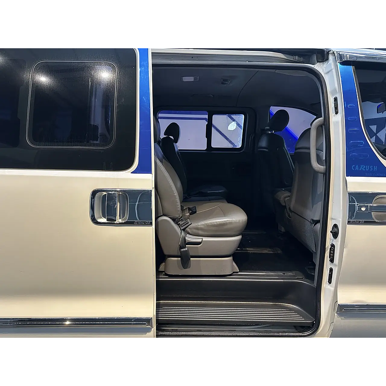 HYUNDAI STAREX 2017 / DIESEL / 2.5 CC / 12 PASAJEROS 10