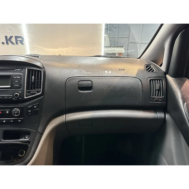 HYUNDAI STAREX 2017 / DIESEL / 2.5 CC / 12 PASAJEROS 18