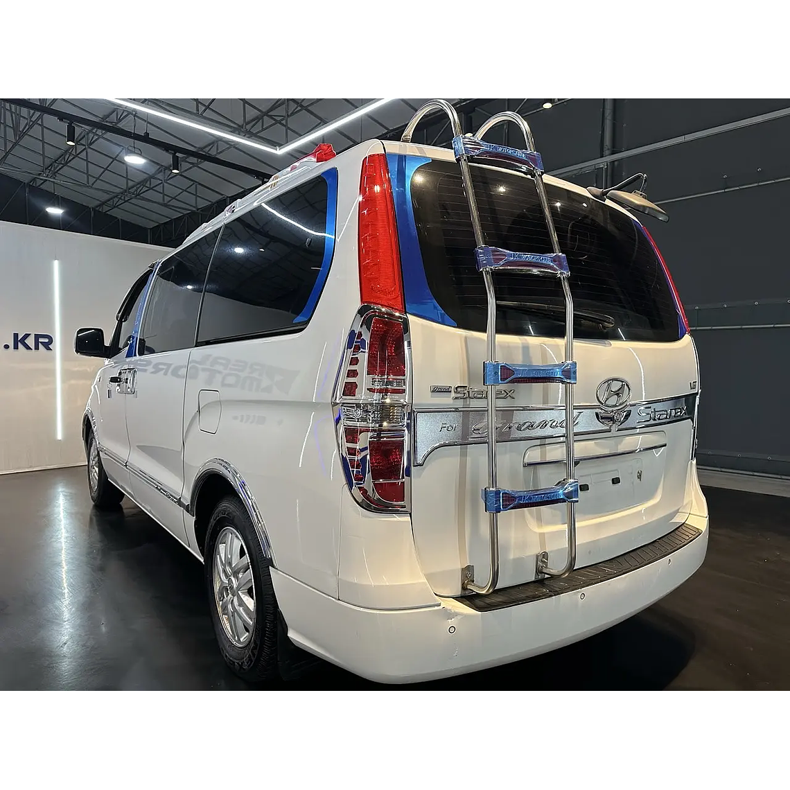 HYUNDAI STAREX 2017 / DIESEL / 2.5 CC / 12 PASAJEROS 5