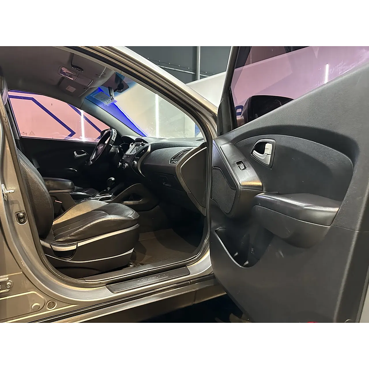 TUCSON 2014 / 4X2 / PANTALLA / AUTOMATICA / PANTALLA / DIESEL 4