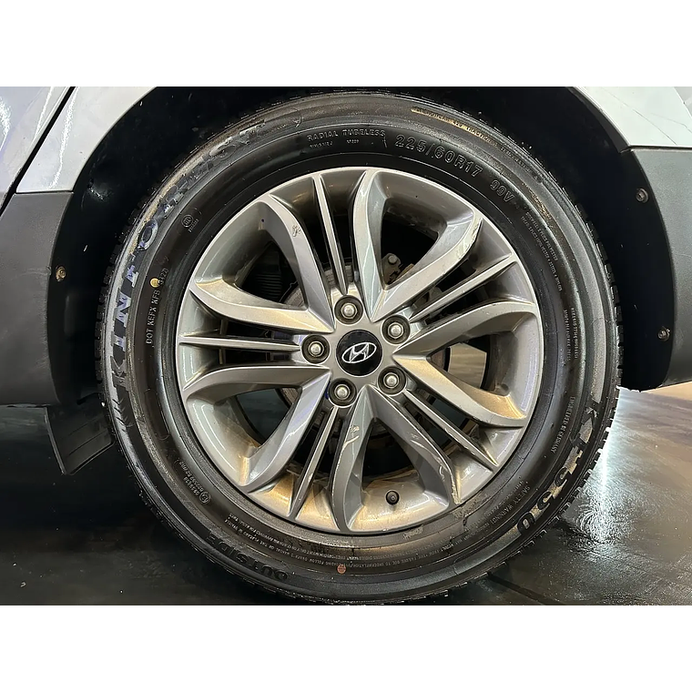 TUCSON 2014 / 4X2 / PANTALLA / AUTOMATICA / PANTALLA / DIESEL 17