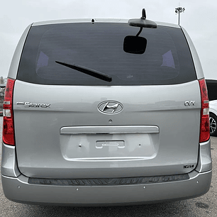 HYUNDAI STAREX 2013 / DIESEL 2.5 / 2WD / 12 PASAJEROS