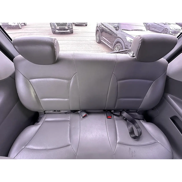 HYUNDAI STAREX 2013 / DIESEL 2.5 / 2WD / 12 PASAJEROS 15