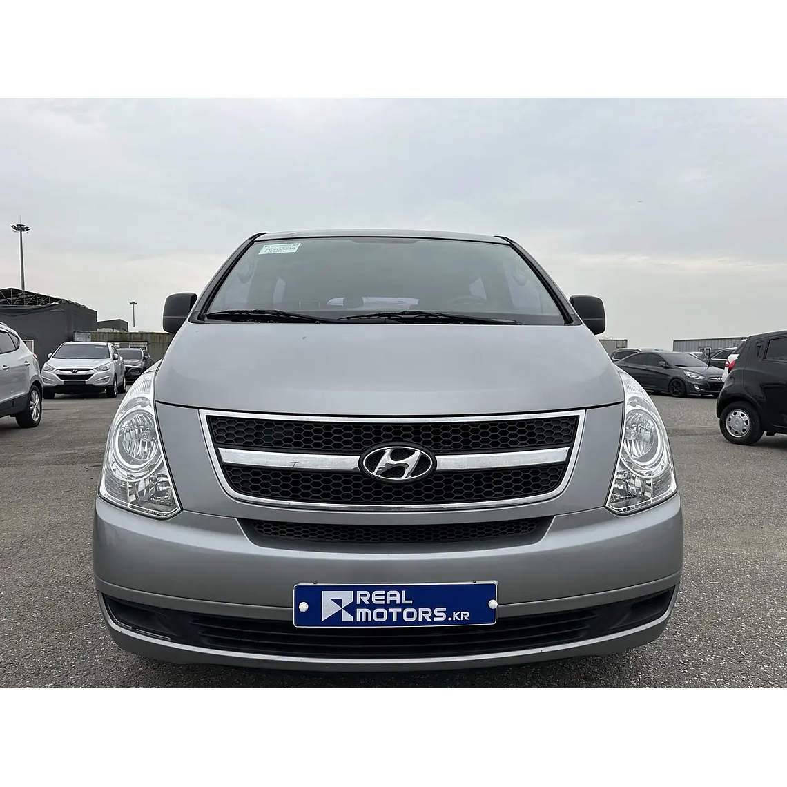 HYUNDAI STAREX 2013 / DIESEL 2.5 / 2WD / 12 PASAJEROS 5