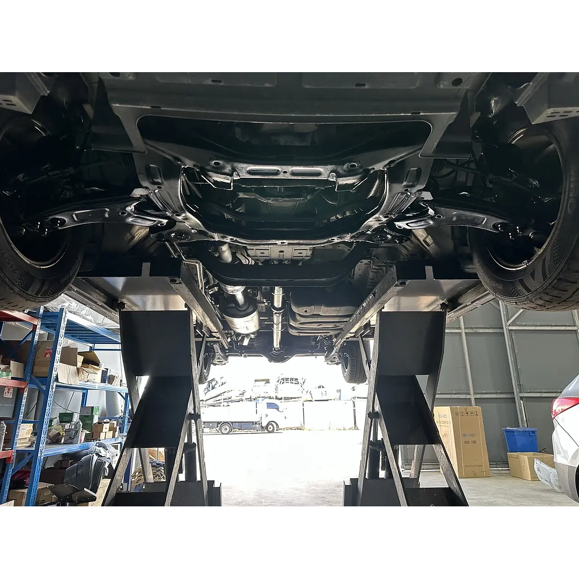 HYUNDAI STAREX 2013 / DIESEL 2.5 / 2WD / 12 PASAJEROS 23