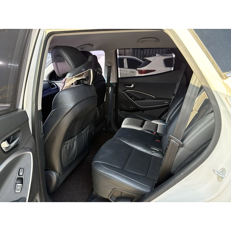 HYUNDAI SANTA FE 2013 / 7 PASAJEROS / 2WD / CAMARA R / DIESEL 2.0 15