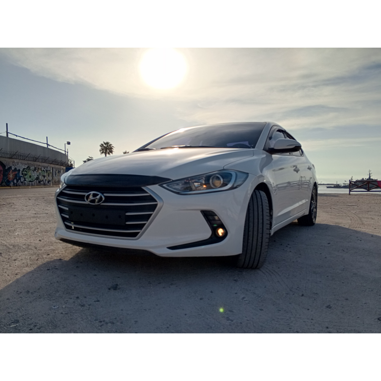 HYUNDAI AVANTEAD 2016 LOOK DEPORTIVO 1