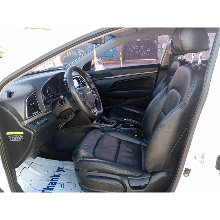 HYUNDAI AVANTEAD 2016 LOOK DEPORTIVO 8