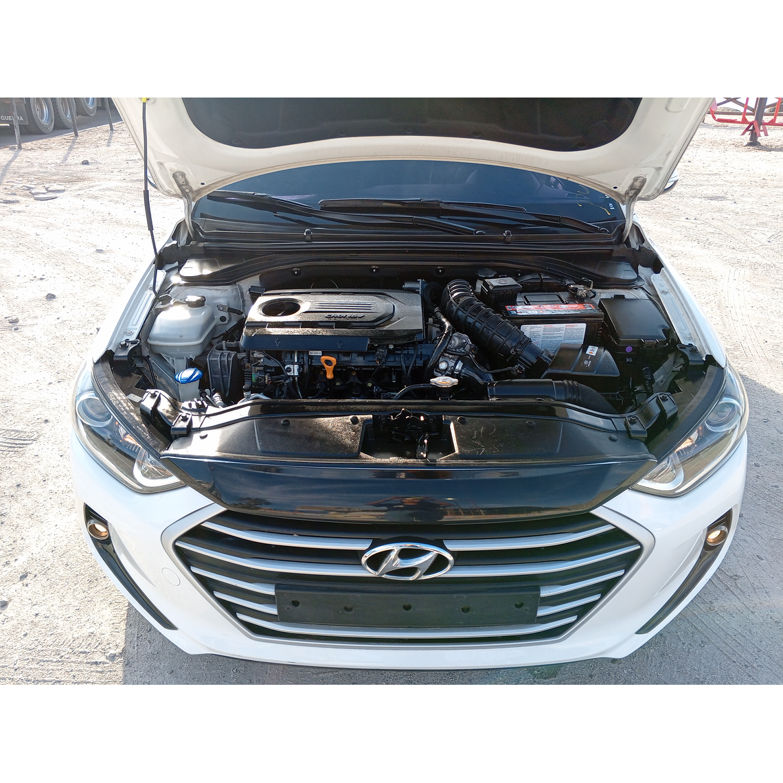 HYUNDAI AVANTEAD 2016 LOOK DEPORTIVO 9