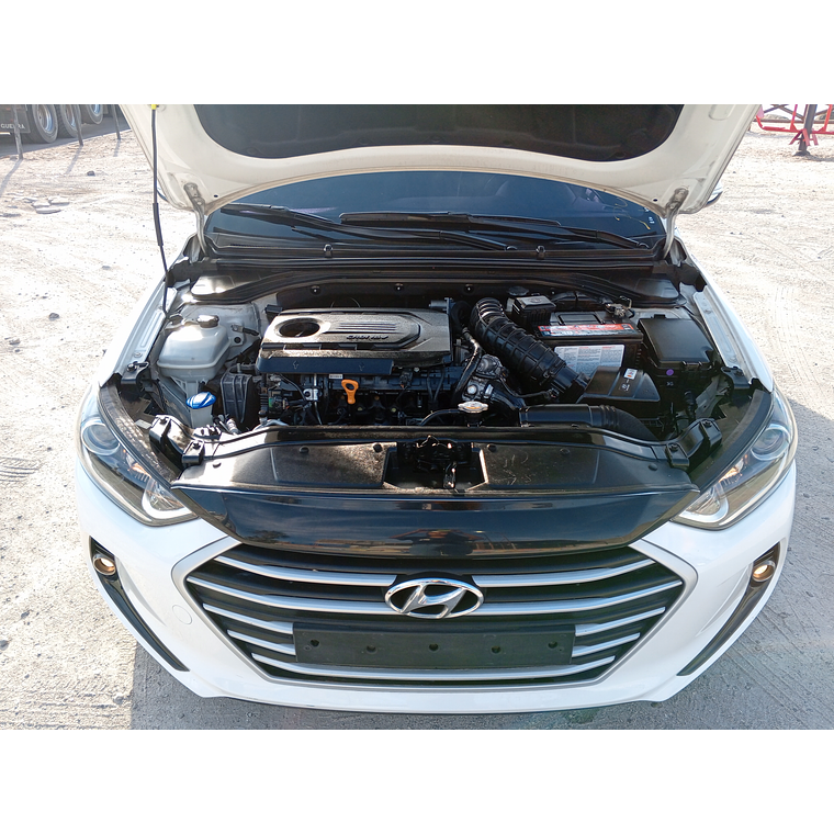 HYUNDAI AVANTEAD 2016 LOOK DEPORTIVO 9