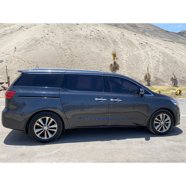 KIA CARNIVAL 2016 GRIS 2WD 3