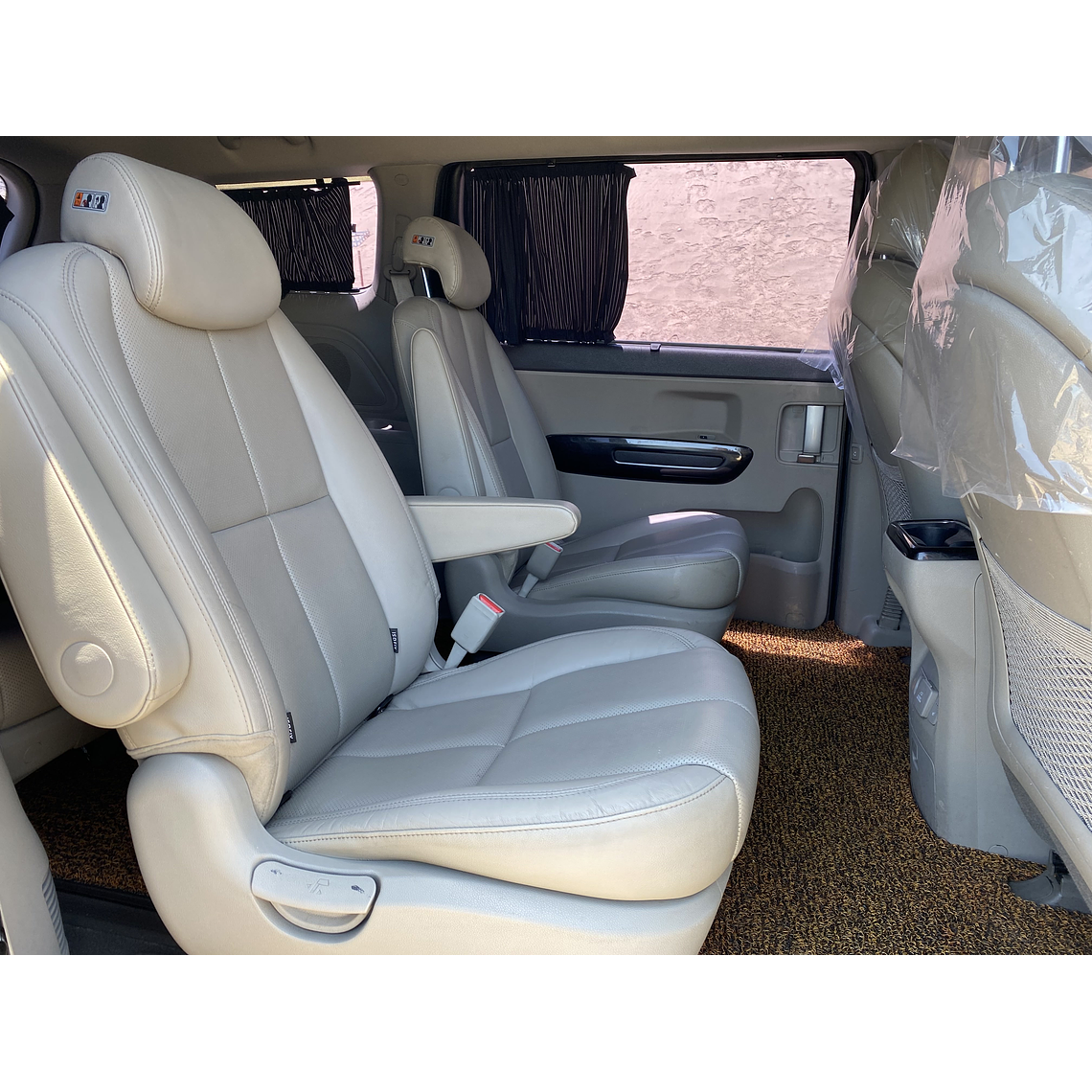 KIA CARNIVAL 2016 GRIS 2WD 10