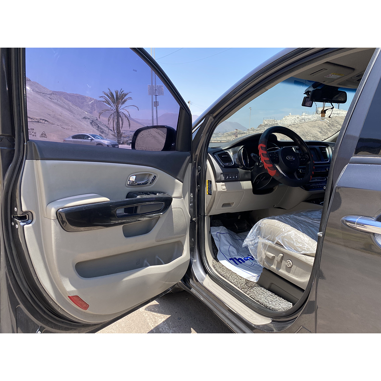 KIA CARNIVAL 2016 GRIS 2WD 18