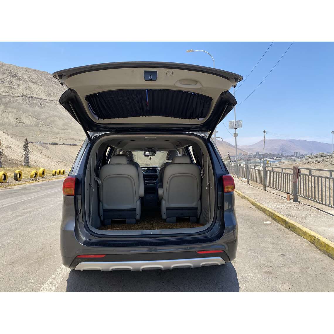 KIA CARNIVAL 2016 GRIS 2WD 28