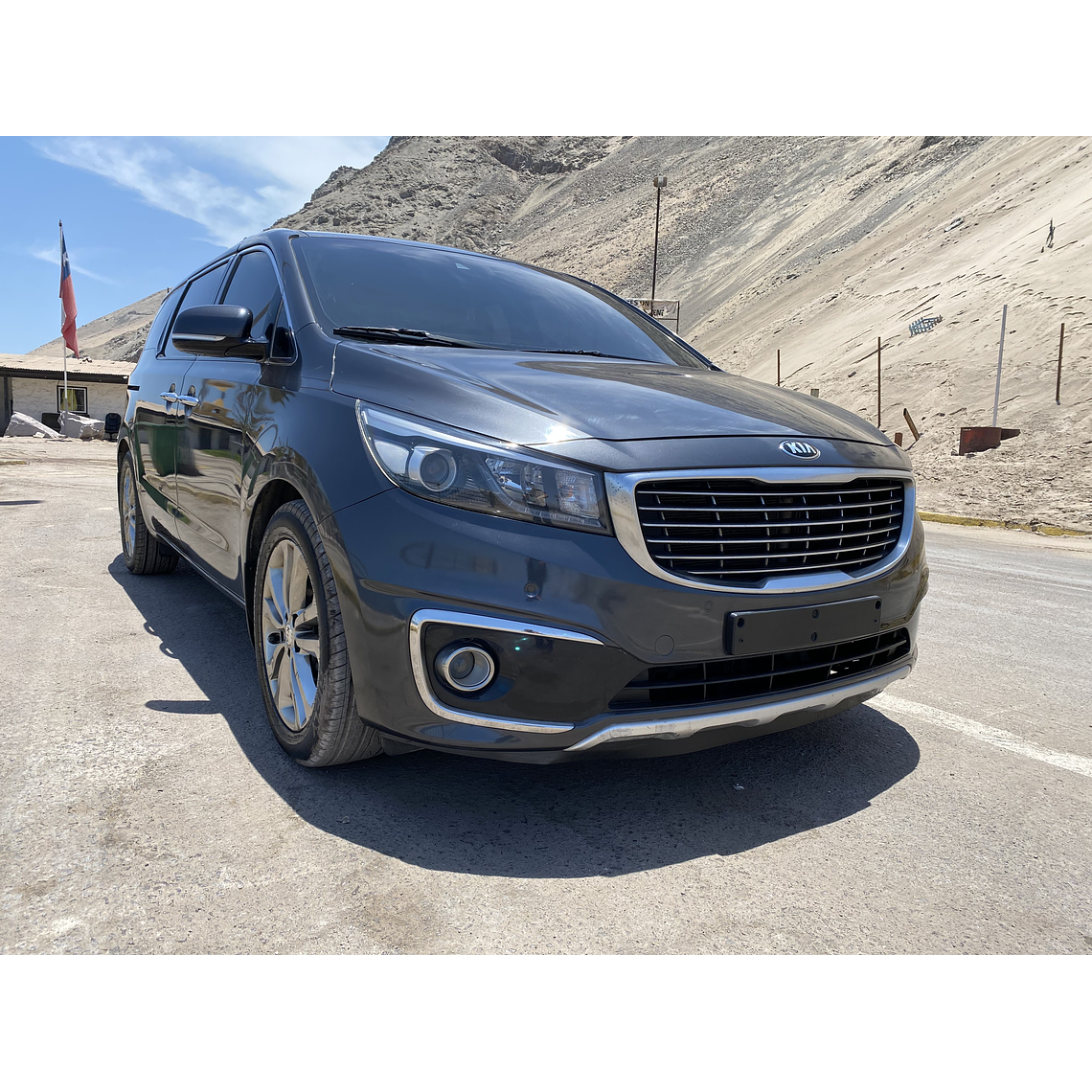 KIA CARNIVAL 2016 GRIS 2WD 1