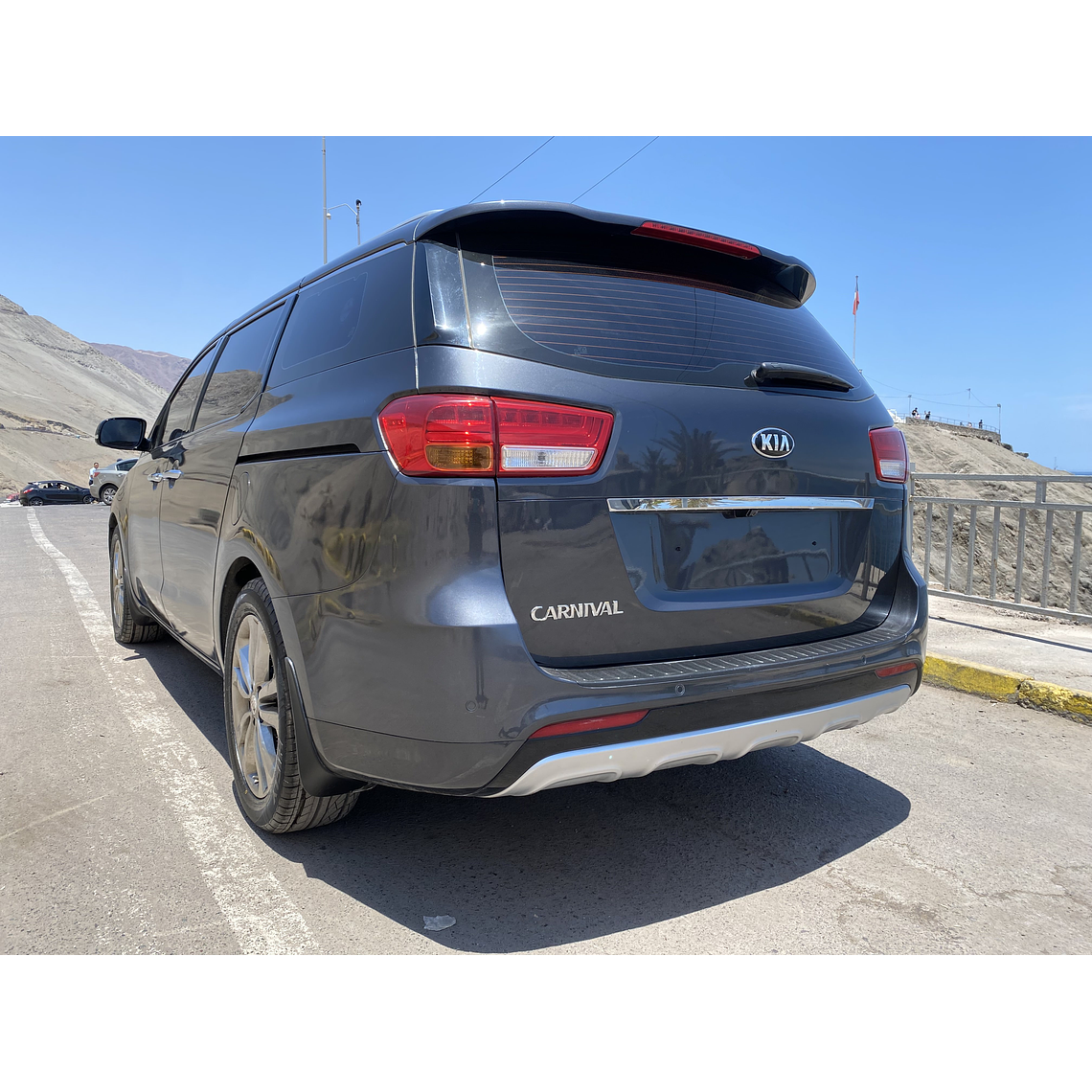 KIA CARNIVAL 2016 GRIS 2WD 36