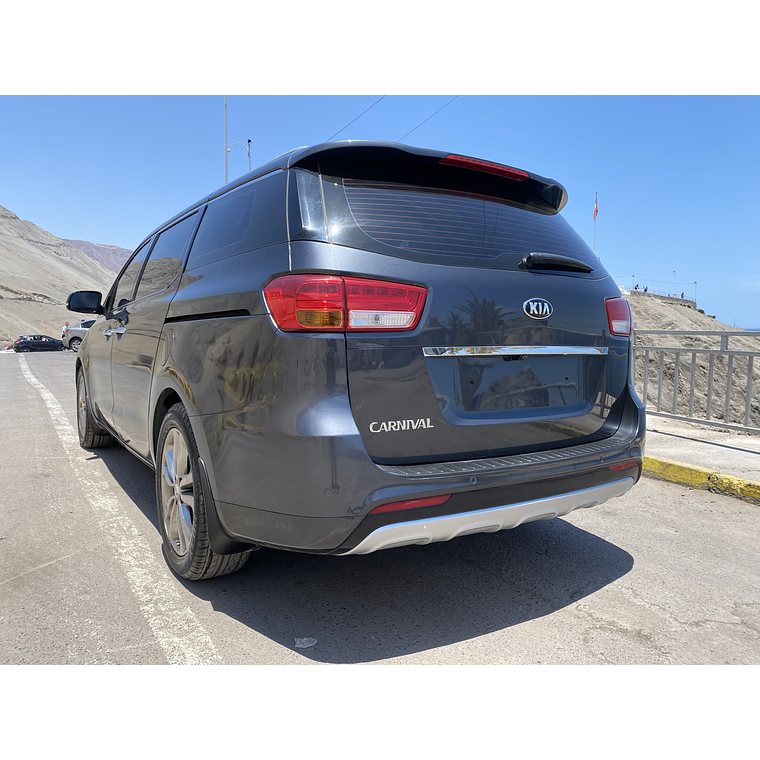 KIA CARNIVAL 2016 GRIS 2WD 36