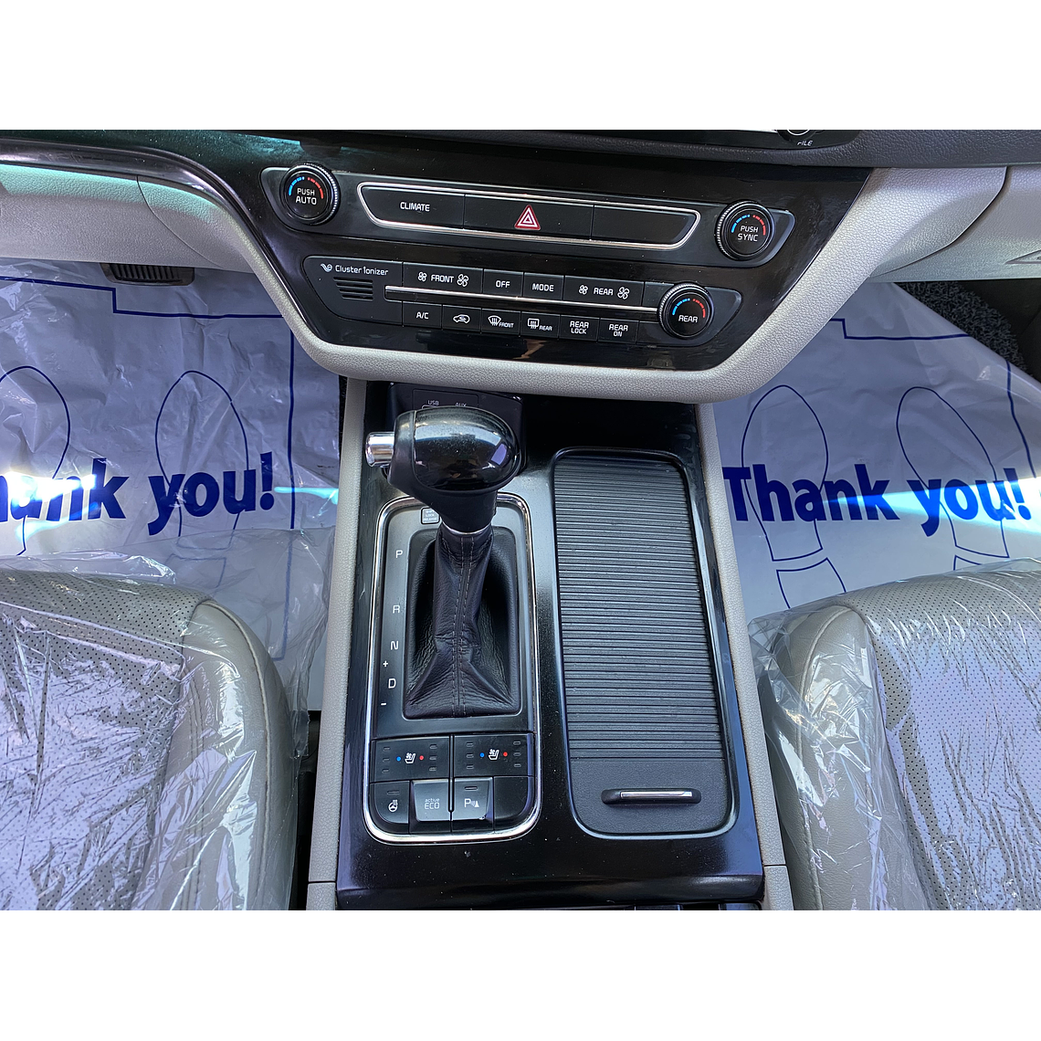 KIA CARNIVAL 2016 GRIS 2WD 40