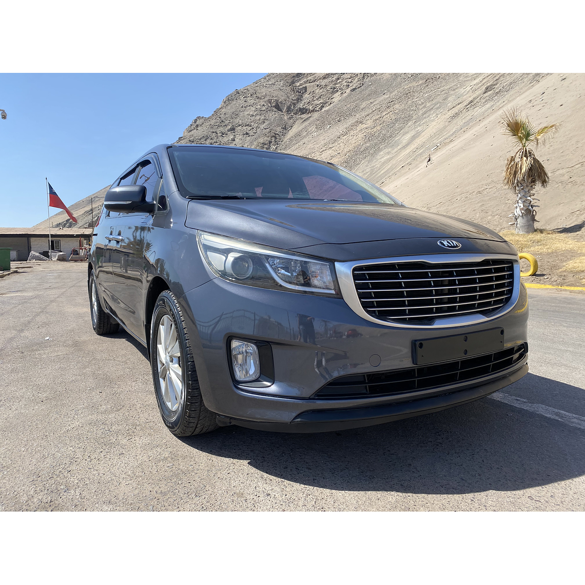 KIA CARNIVAL 2015 GRIS 2WD 4