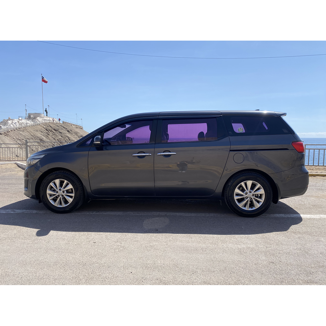 KIA CARNIVAL 2015 GRIS 2WD 5