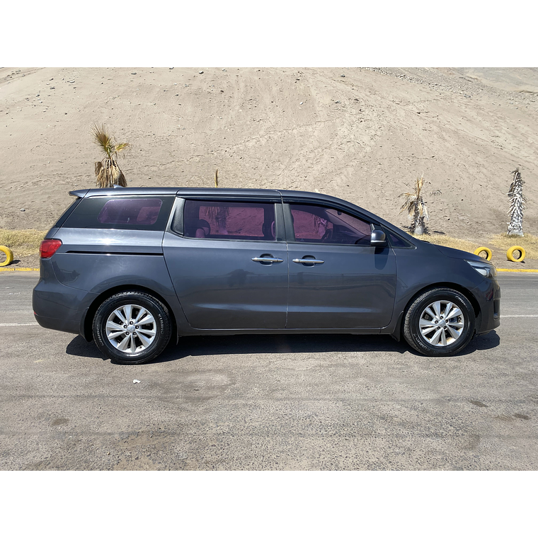 KIA CARNIVAL 2015 GRIS 2WD 8