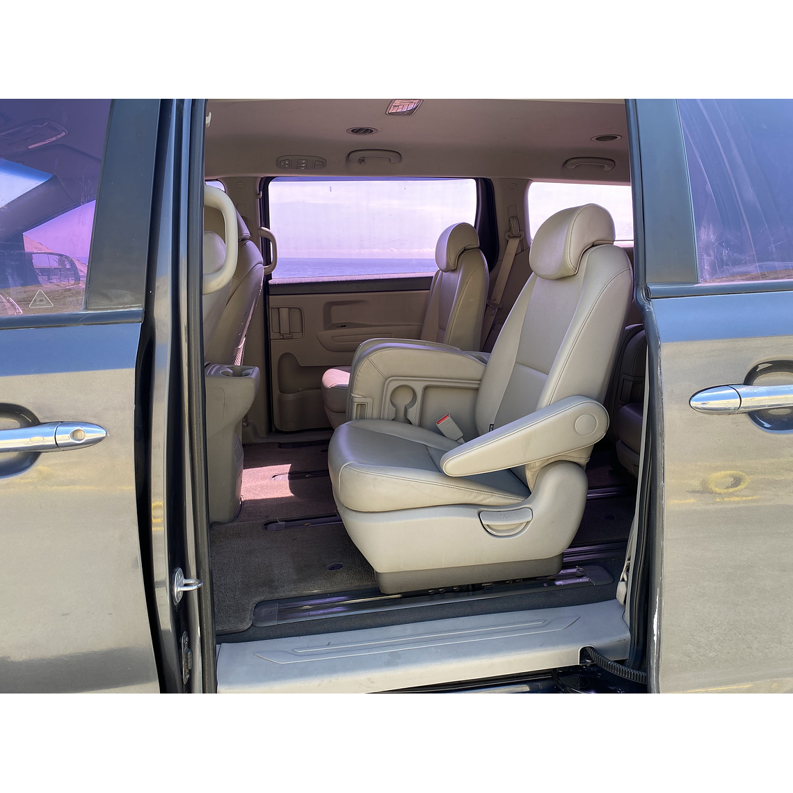 KIA CARNIVAL 2015 GRIS 2WD 13