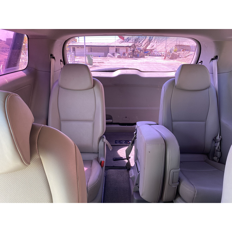 KIA CARNIVAL 2015 GRIS 2WD 18