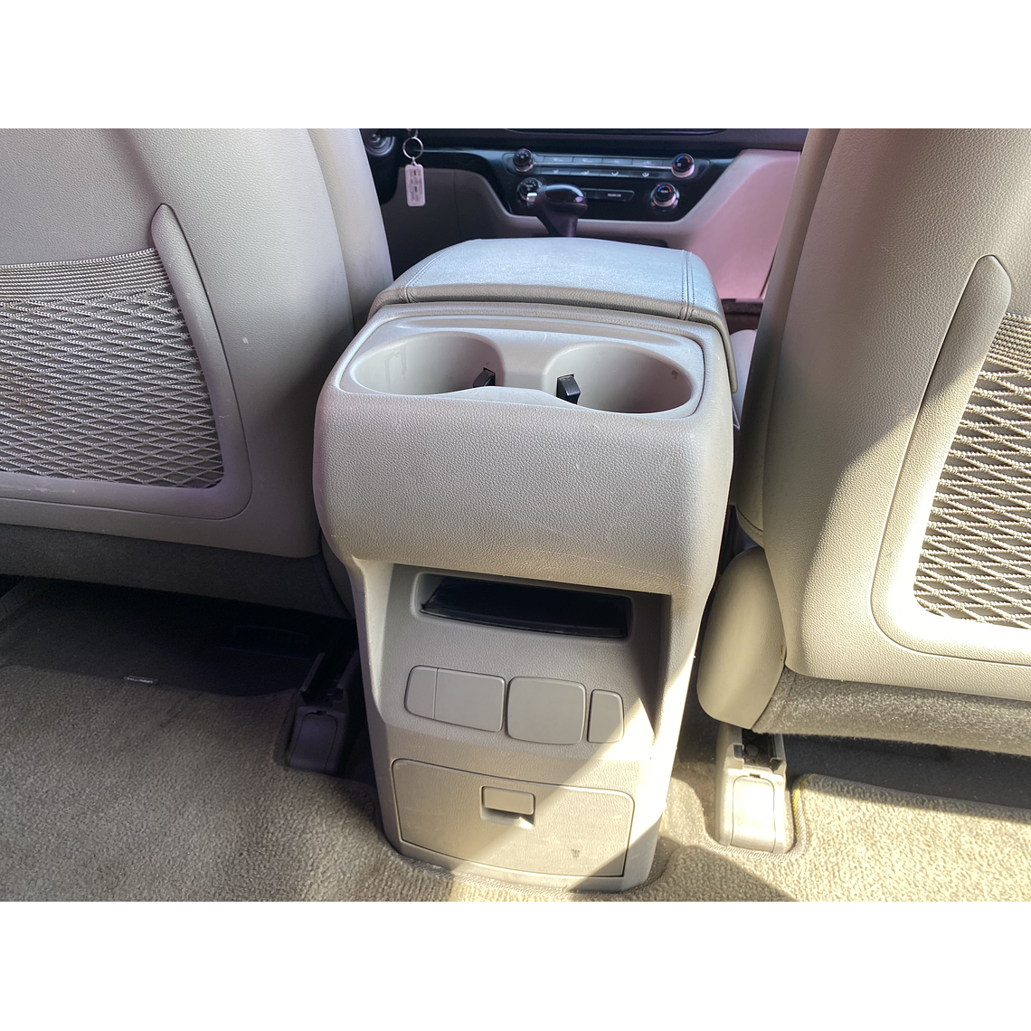 KIA CARNIVAL 2015 GRIS 2WD 26