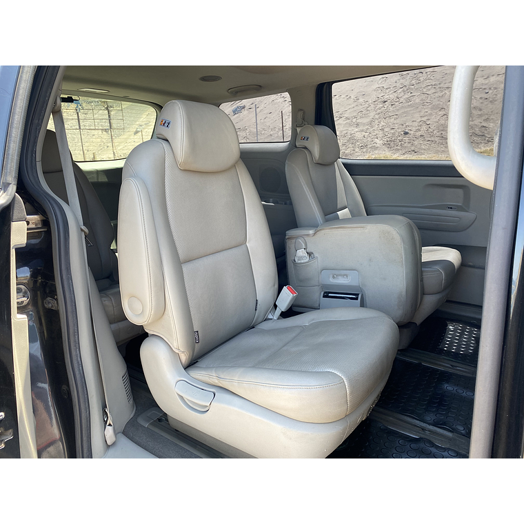 KIA CARNIVAL 2015 GRIS 2WD 17