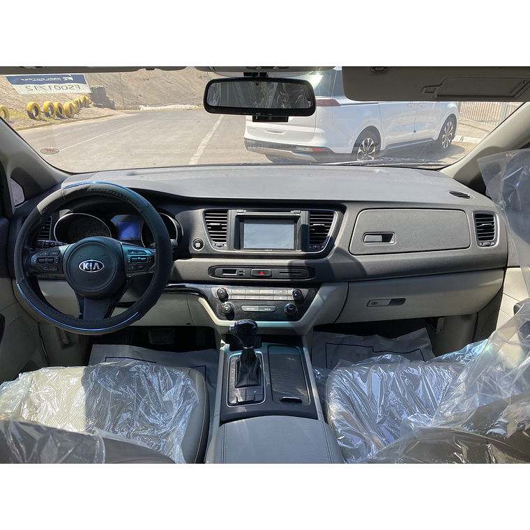 KIA CARNIVAL 2015 GRIS 2WD 31